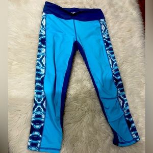 Forever 21 leggings /yoga pants /workout leggings size small never worn no tags